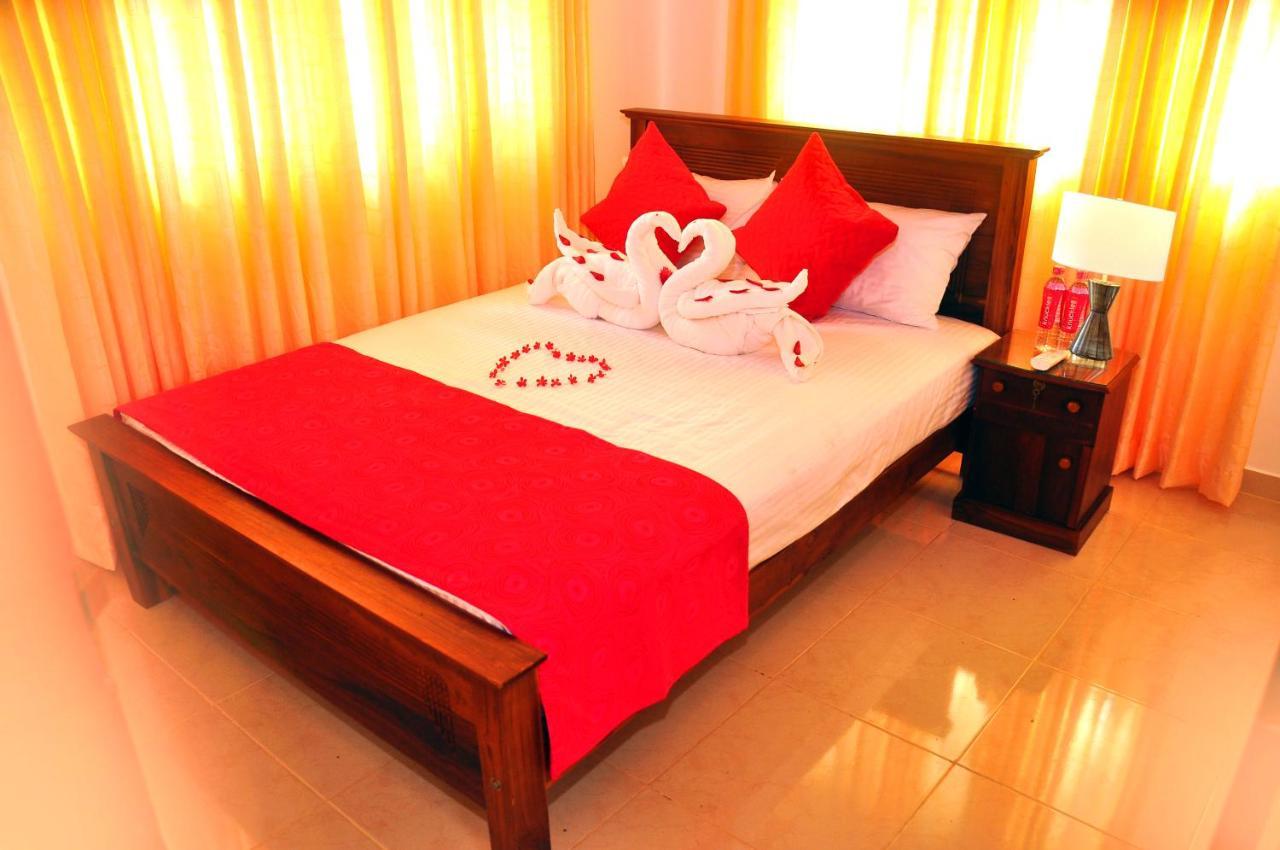 Senero House Hotell Bentota Exteriör bild
