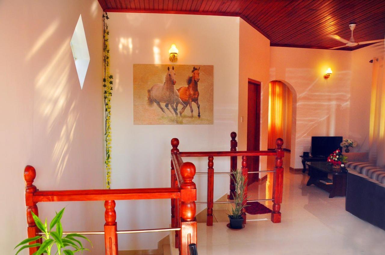 Senero House Hotell Bentota Exteriör bild